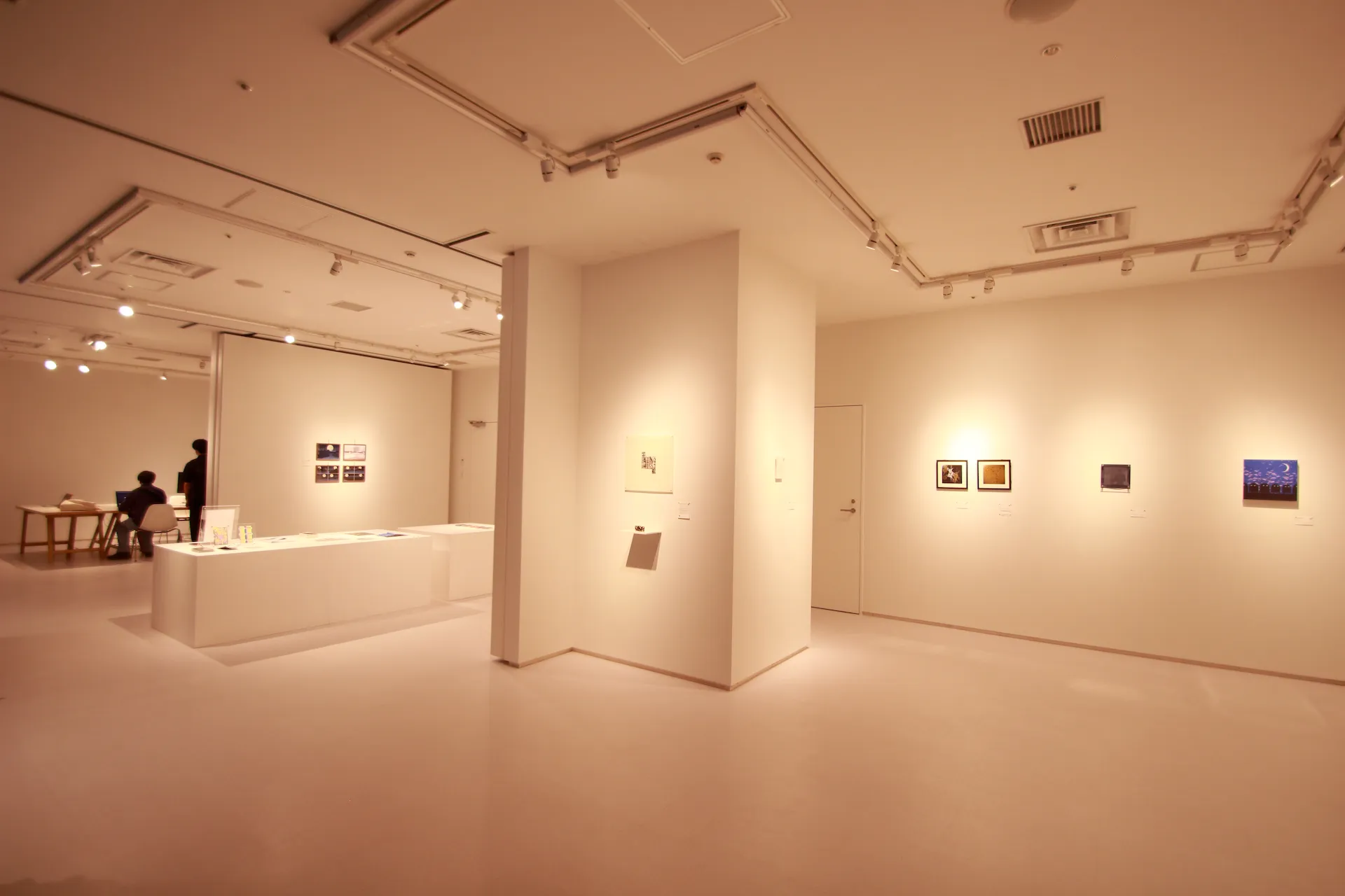 image of shibuya walking