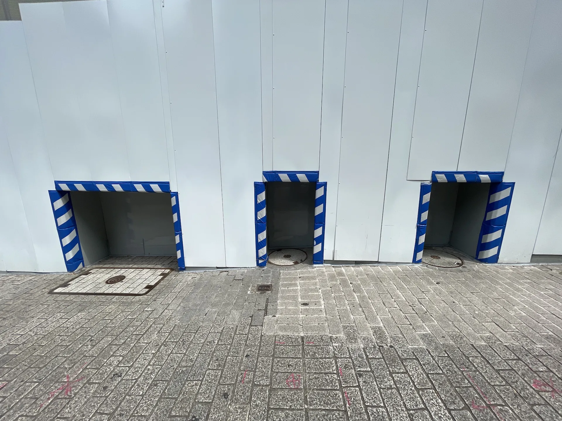 image of shibuya walking